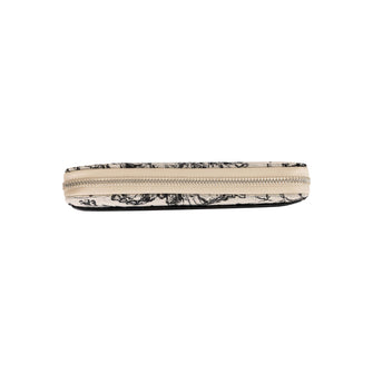 
                    Shop Bentley Black Combo Riona Enchanted Wallet in Canada at only $49.99 4th look
                  