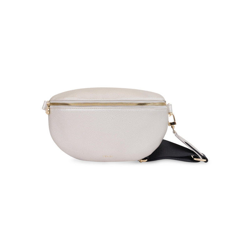 
        Shop Bentley Pewter Riona Krystina Waistbag in Canada at only $54.99 7th look
      