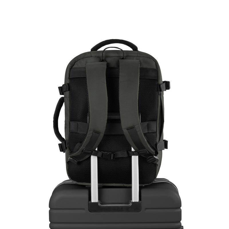 
        Shop Bentley Taupe Tracker Vertex Pro backpack in Canada at only $79.99 28th look
      