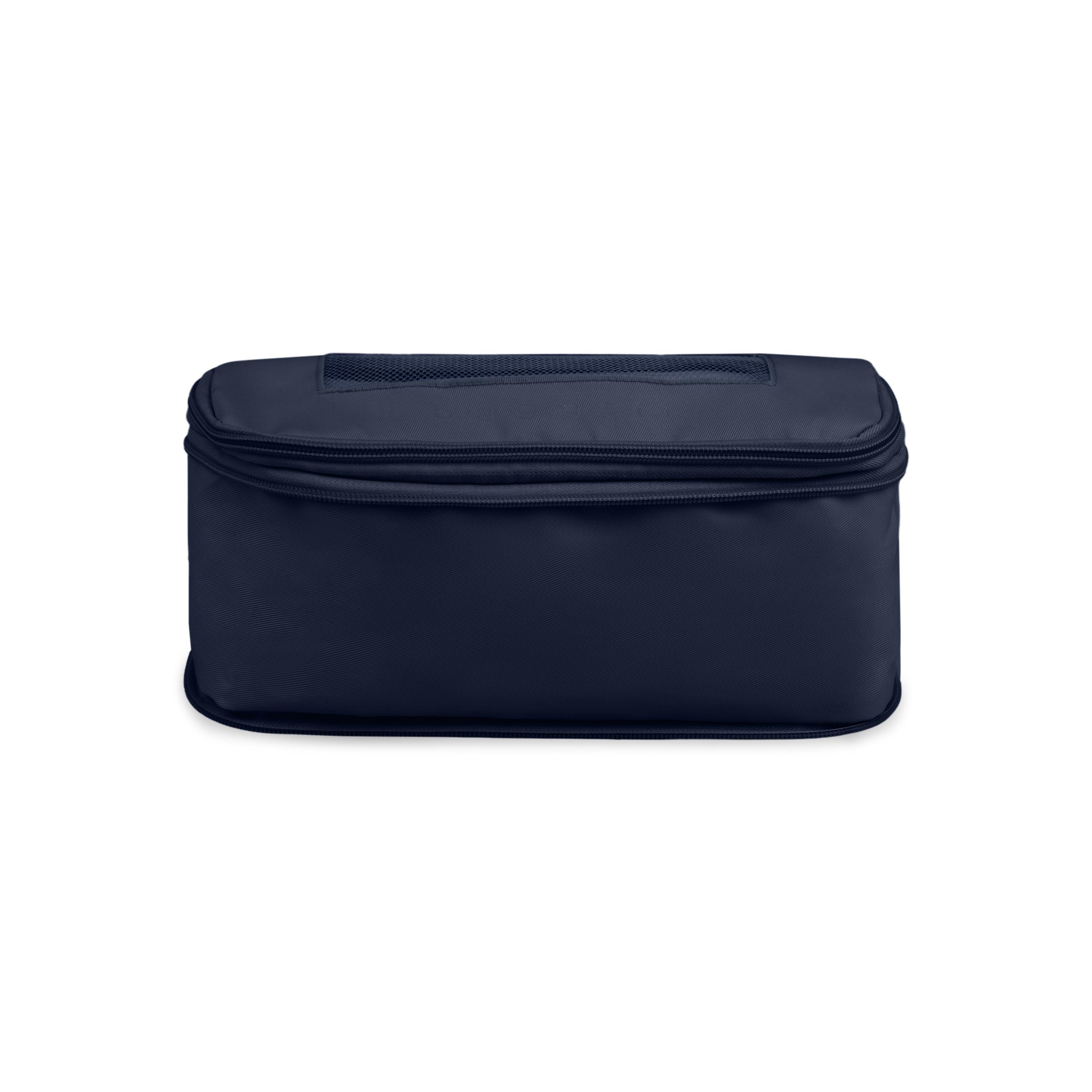 Shop Bentley Bleu marine Cubes d’emballage Bugatti in Canada at only $29.99 38th look