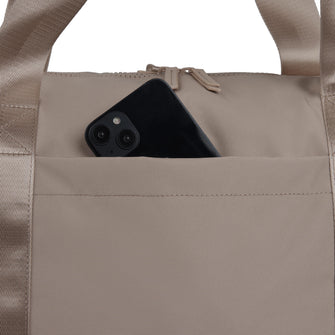 
                    Shop Bentley Taupe Bugatti Raphael Sac fourre-tout convertible 4-en-1 in Canada at only $98.00 6th look
                  