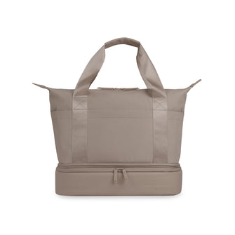 
                    Shop Bentley Taupe Bugatti Raphael Sac fourre-tout convertible 4-en-1 in Canada at only $98.00 3rd look
                  
