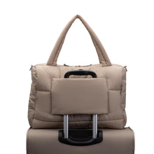 
                    Shop Bentley MTaupe Bugatti Downtown Essentials Tote in Canada at only $49.99 4th look
                  