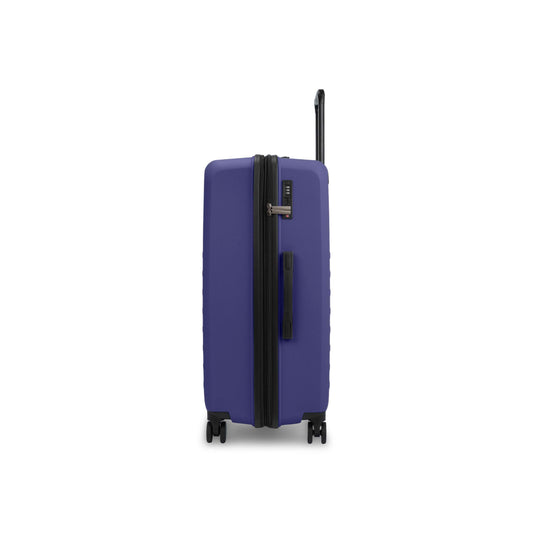 
                    Shop Bentley Navy Bugatti Seoul 2 Piece Set in Canada at only $169.99 2nd look
                  