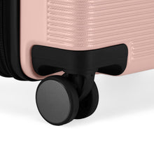 
                    Shop Bentley Pink Ensemble de 3 valises Bugatti Brussels in Canada at only $239.99 10th look
                  