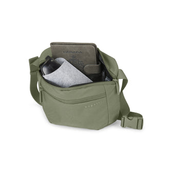 
                    Shop Bentley Vert clair Sac à la taille Bugatti Downtown Essentials in Canada at only $17.49 7th look
                  