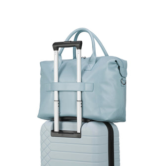 
                    Shop Bentley Bleu Gris Ensemble sac de voyage Porto 2 pièces avec pochette in Canada at only $59.99 8th look
                  