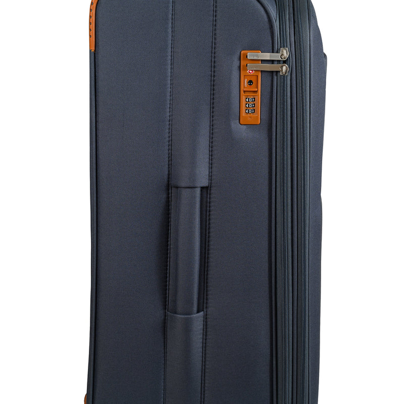 
        Shop Bentley Gris Ensemble de 3 valises VClassic in Canada at only $249.99 22nd look
      
