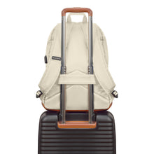 
                    Shop Bentley Ivoire Sac à dos du quotidien Champs Vintage in Canada at only $99.99 5th look
                  