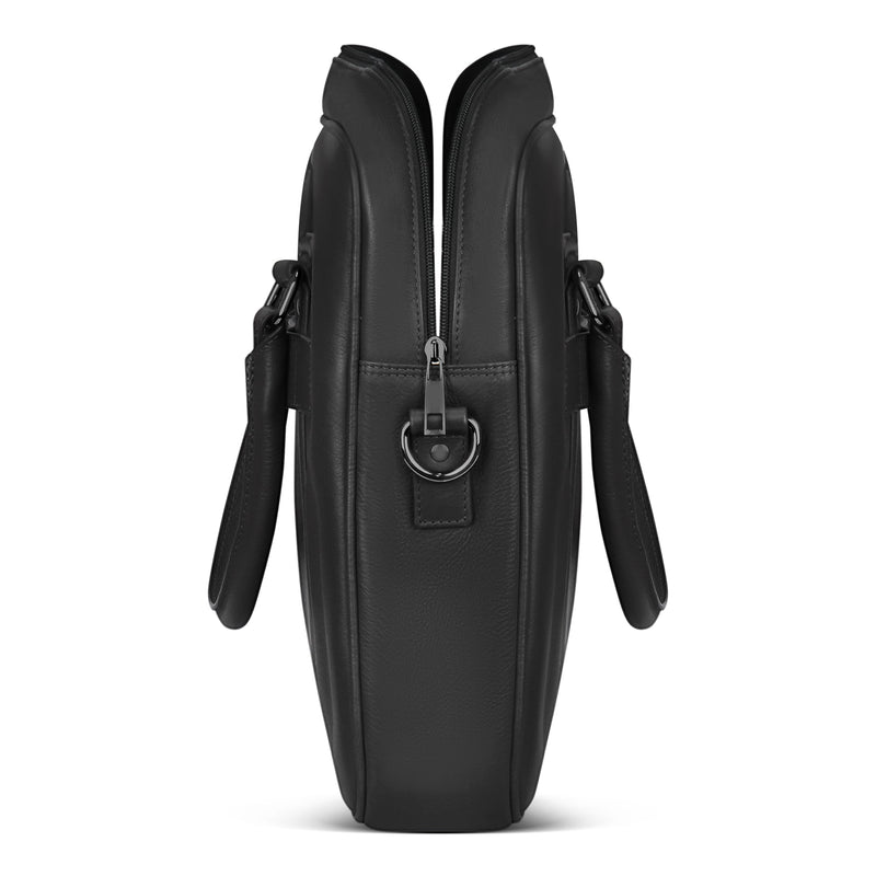 
        Shop Bentley Noir Porte-documents mince en cuir Champs Onyx in Canada at only $149.99 8th look
      