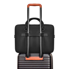 
                    Shop Bentley Noir Porte-documents mince en cuir Champs Onyx in Canada at only $149.99 7th look
                  