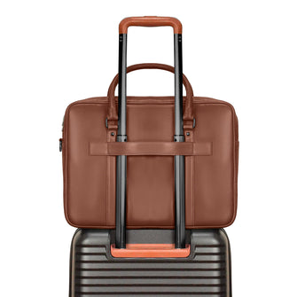 
                    Shop Bentley Brun Porte-documents en cuir Champs Onyx in Canada at only $199.99 7th look
                  