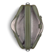 
                    Shop Bentley Kaki Porte-documents en cuir Champs Onyx in Canada at only $199.99 6th look
                  