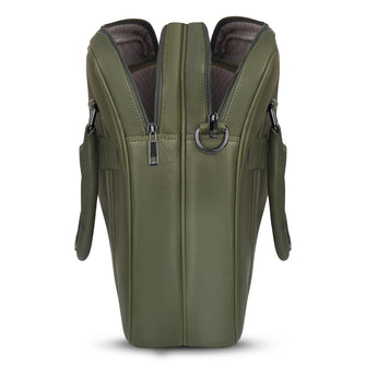 
                    Shop Bentley Kaki Porte-documents en cuir Champs Onyx in Canada at only $199.99 8th look
                  