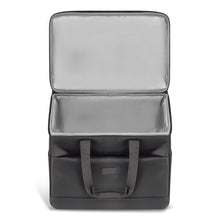 
                    Shop Bentley Noir Champs Onyx Sac isotherme grand format in Canada at only $99.99 4th look
                  