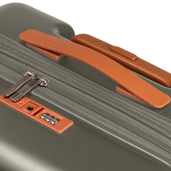 
                    Shop Bentley Gris Valise de soute moyenne Champs Vintage II in Canada at only $224.99 4th look
                  