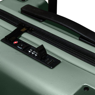 
                    Shop Bentley Marine Ensemble de 3 valises Champs Earth in Canada at only $349.99 6th look
                  