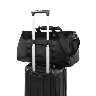 
                    Shop Bentley Noir Sac de voyage Bugatti Central  in Canada at only $129.99 7th look
                  