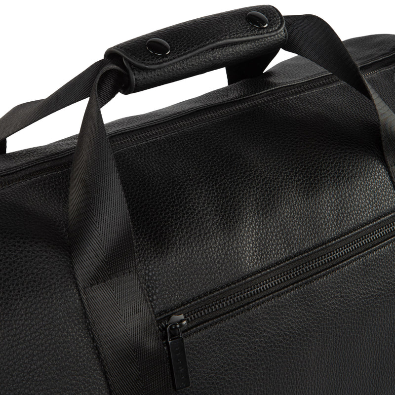 
        Shop Bentley Noir Sac de voyage Bugatti Central  in Canada at only $129.99 3rd look
      