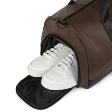 
                    Shop Bentley Brun Sac de voyage Bugatti Central  in Canada at only $129.99 4th look
                  