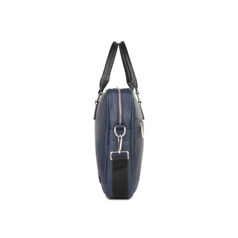 
                    Shop Bentley Bleu marine Malette Bugatti Contrast  in Canada at only $109.99 3rd look
                  