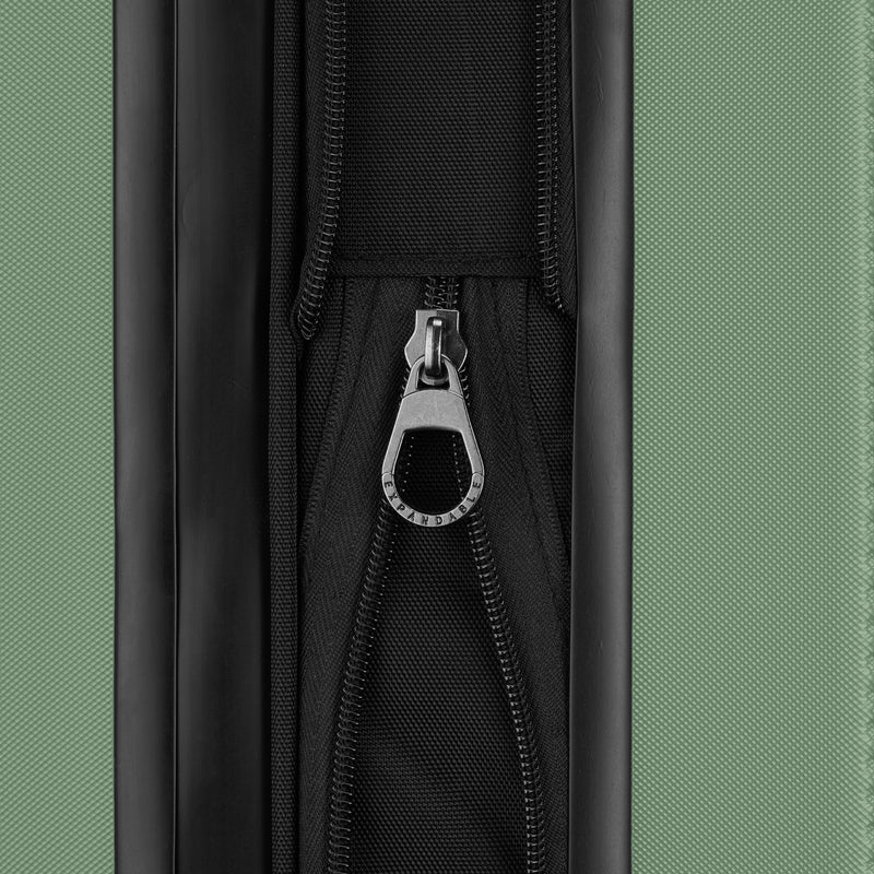 
        Shop Bentley Green Bugatti Brussels 3 Piece Set in Canada at only $239.99 16th look
      