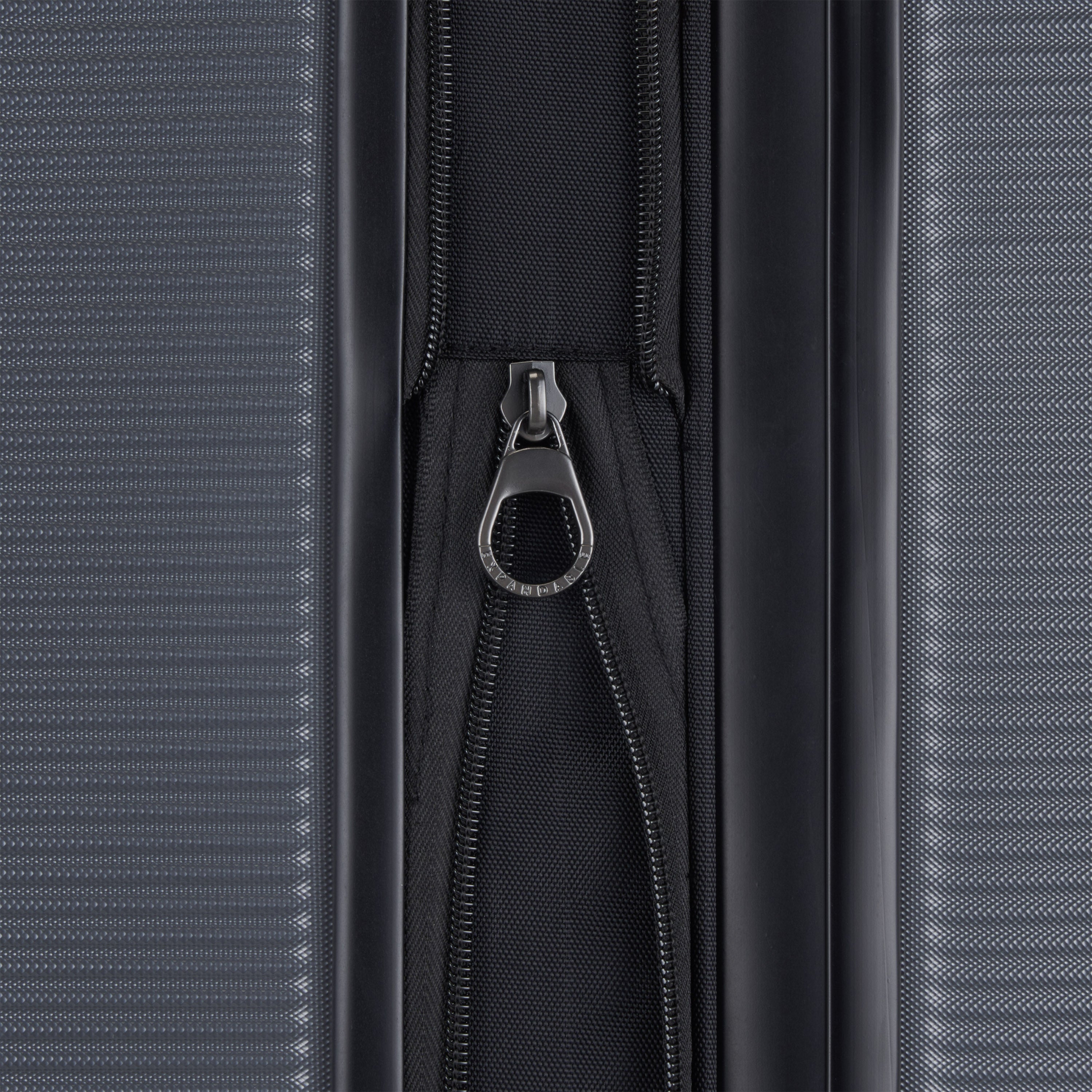 Shop Bentley Pewter Ensemble 3 pièces Bugatti Wellington  in Canada at only $300.99 38th look