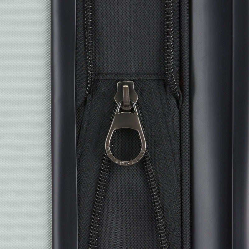 
        Shop Bentley Gris étain Grande valise rigide Bugatti Wellington in Canada at only $126.00 8th look
      