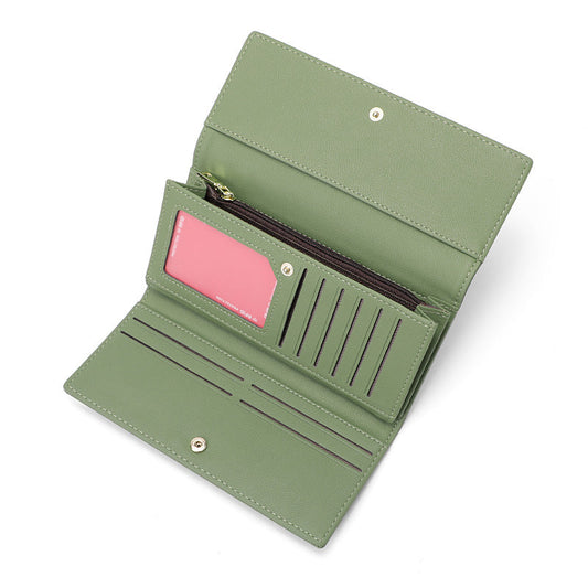 
                    Shop Bentley Green Champs Iconic Expandable Trifold Wallet in Canada at only $34.99 5th look
                  
