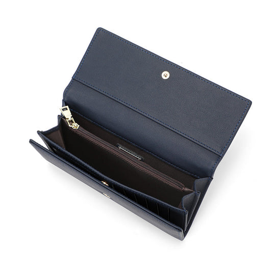 
                    Shop Bentley Navy Champs Iconic Expandable Trifold Wallet in Canada at only $34.99 7th look
                  
