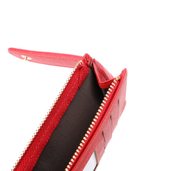 
                    Shop Bentley Rouge Porte-cartes RFID Champs Iconic Yoga in Canada at only $29.99 9th look
                  