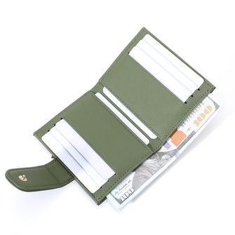 
                    Shop Bentley Vert Porte-cartes à bouton-pression Champs Iconic in Canada at only $29.99 11th look
                  