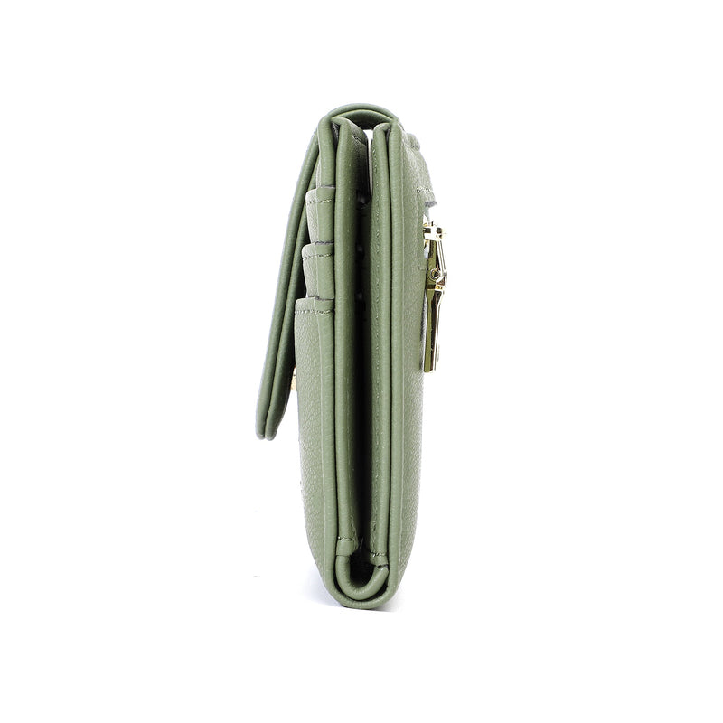 
        Shop Bentley Green Champs Iconic Snap Cardholder in Canada at only $29.99 16th look
      