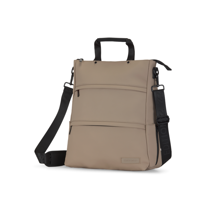 
        Shop Bentley Bleu Fourre-tout EDITION22 Core Nomadic in Canada at only $77.99 21st look
      