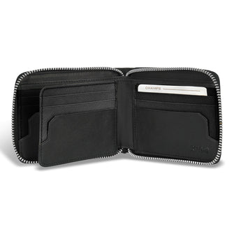 
                    Shop Bentley Noir Noir Portefeuille en cuir à glissière Champs Iconic in Canada at only $39.99 4th look
                  