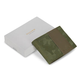 
                    Shop Bentley Green Champs Camo Leather Top Wing Wallet in Canada at only $39.99 5th look
                  