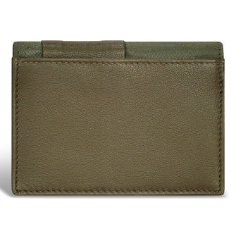 
                    Shop Bentley Vert Porte-cartes en cuir Champs Camo in Canada at only $29.99 2nd look
                  