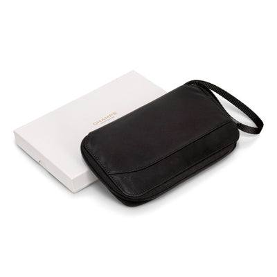 Shop Bentley Noir Étui multi-passeports en cuir Champs Onyx in Canada at only $49.99 6th look