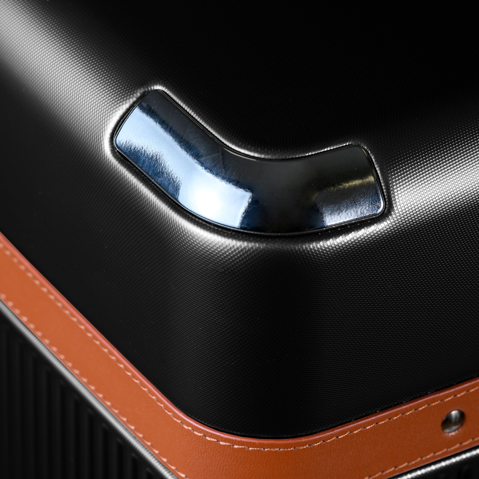 Shop Bentley Noir Ensemble de 3 valises Champs Vintage Air in Canada at only $399.99 10th look