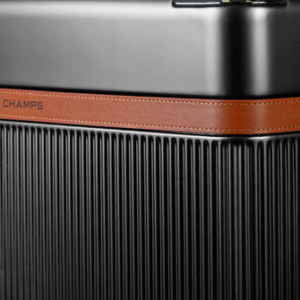 
                    Shop Bentley Noir Ensemble de 3 valises Champs Vintage Air in Canada at only $399.99 5th look
                  