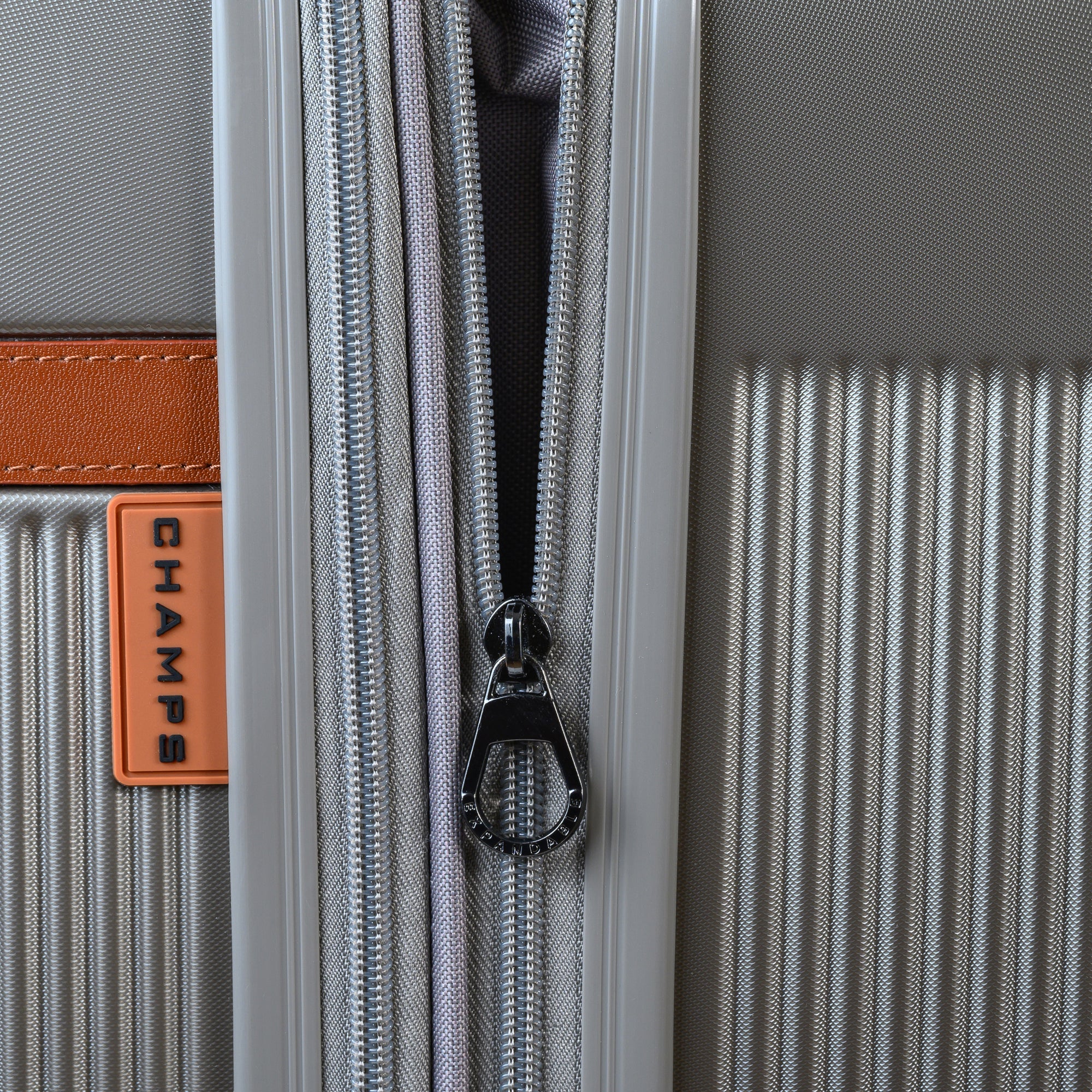 Shop Bentley Gris Ensemble de 3 valises Champs Vintage Air in Canada at only $399.99 24th look