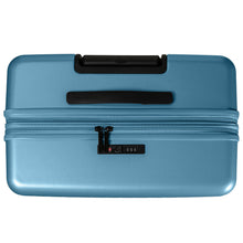
                    Shop Bentley Bleu Ensemble de 3 valises Champs Fresh II in Canada at only $349.99 5th look
                  