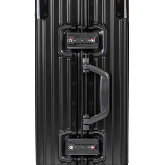 
                    Shop Bentley Noir Valise de cabine en aluminium Champs Elite in Canada at only $249.99 12th look
                  