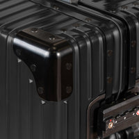 
                      Shop Bentley Noir Valise de cabine en aluminium Champs Elite in Canada at only $249.99 13th look
                    