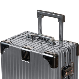 
                    Shop Bentley Gris Valise de cabine en aluminium Champs Elite in Canada at only $249.99 10th look
                  