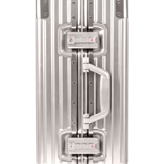 
                    Shop Bentley Argent Valise de cabine en aluminium Champs Elite in Canada at only $249.99 12th look
                  