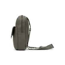 
                    Shop Bentley Kaki Sac à bandoulière Bugatti Henry in Canada at only $49.99 7th look
                  
