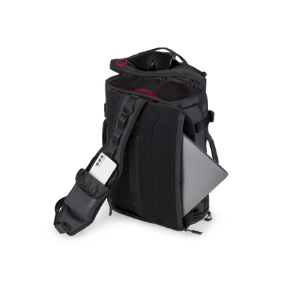 Shop Bentley Noir Sac de voyage signature Edition22 in Canada at only $97.99 6th look