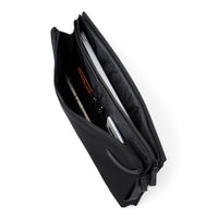 
                      Shop Bentley Noir Étui pour ordinateur portable Bugatti Madison in Canada at only $49.99 5th look
                    