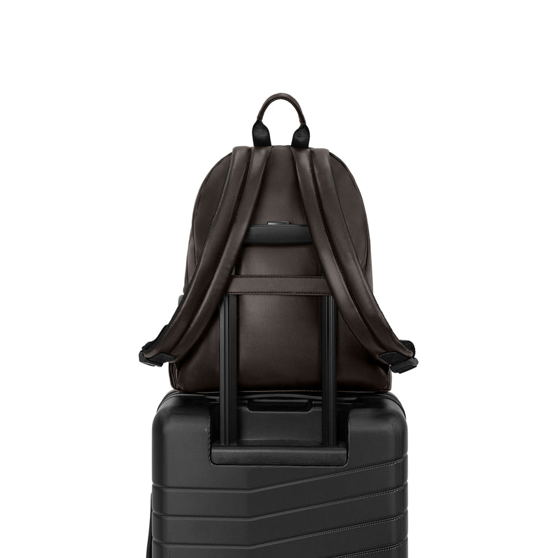 
        Shop Bentley Brown Edition22 District Backpack in Canada at only $100.00 21st look
      